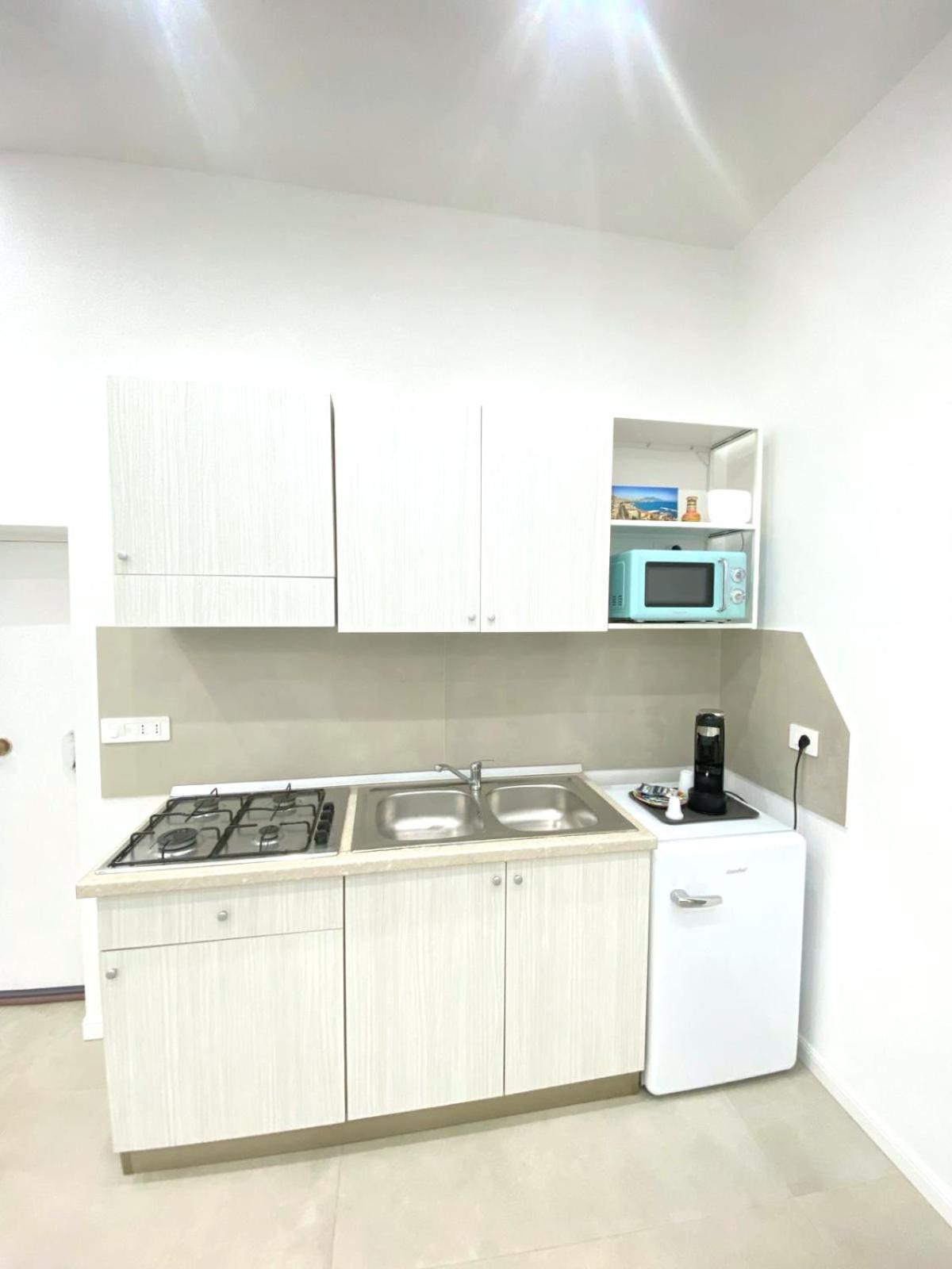A Casa Mia Apartment Наполи Екстериор снимка
